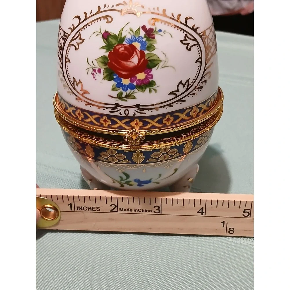 Decorative Porcelain Egg‎ Trinket Box Hinged Rose Floral Gold Accent